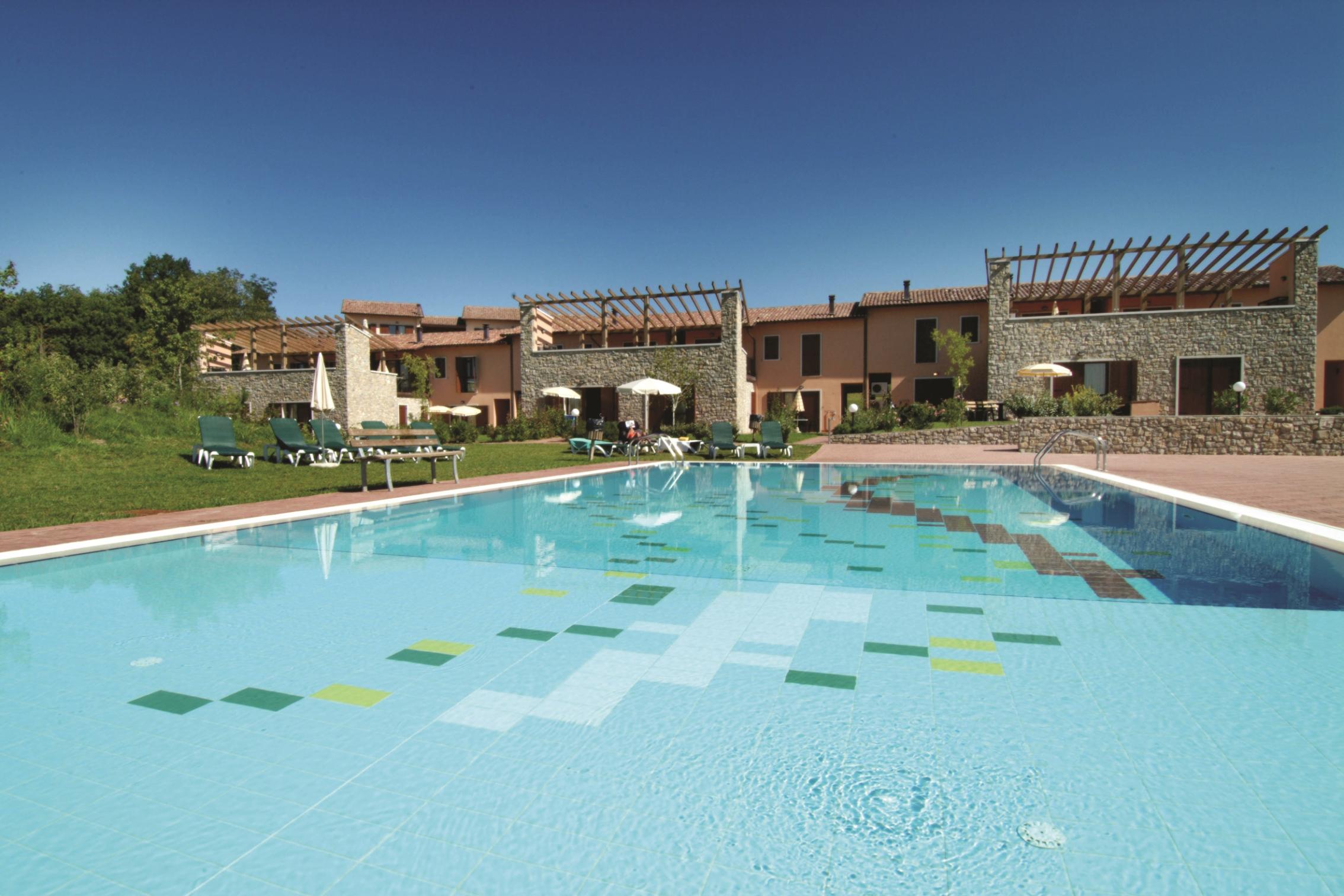Golf Residenza Aparthotel Peschiera del Garda Luaran gambar