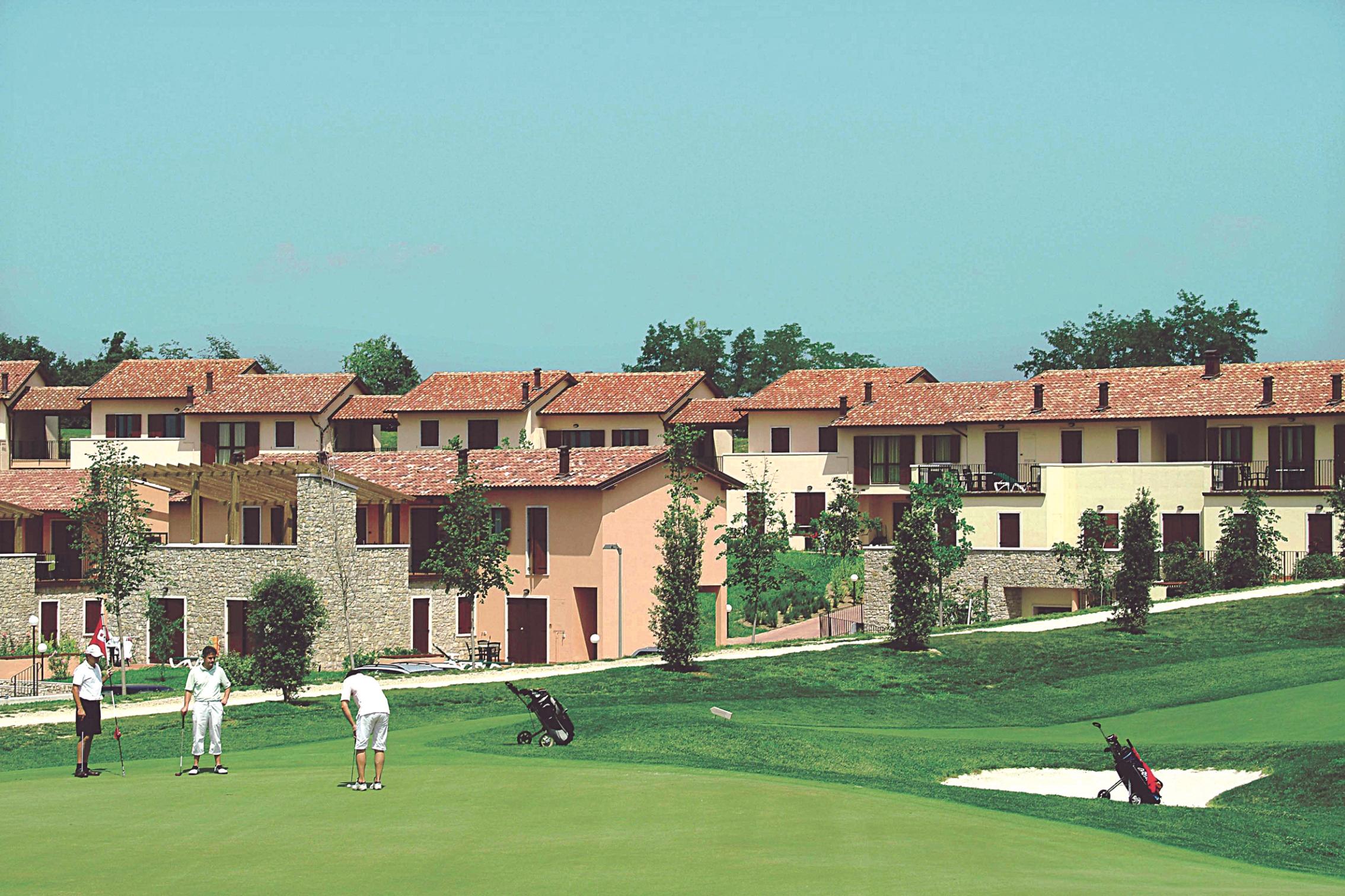 Golf Residenza Aparthotel Peschiera del Garda Luaran gambar