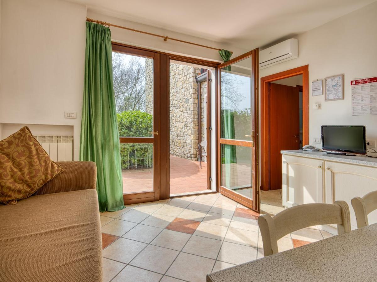 Golf Residenza Aparthotel Peschiera del Garda Luaran gambar