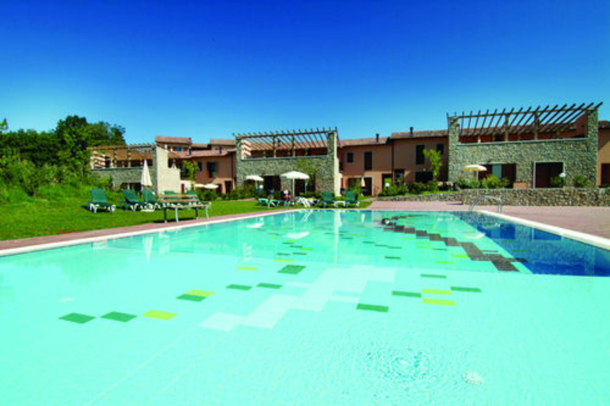 Golf Residenza Aparthotel Peschiera del Garda Luaran gambar